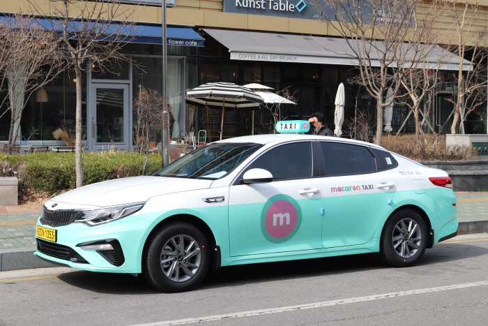 신규 플랫폼 택시 중 하나인 ‘마카롱 택시’ /KST모빌리티 제공