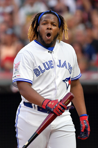 토론토의 강타자 기대주인 블라디미르 게레로 주니어가 지난해 메이저리그 올스타 홈런더비를 마치고 탄성을 지르고 있다.  클리블랜드 | AFP연합뉴스