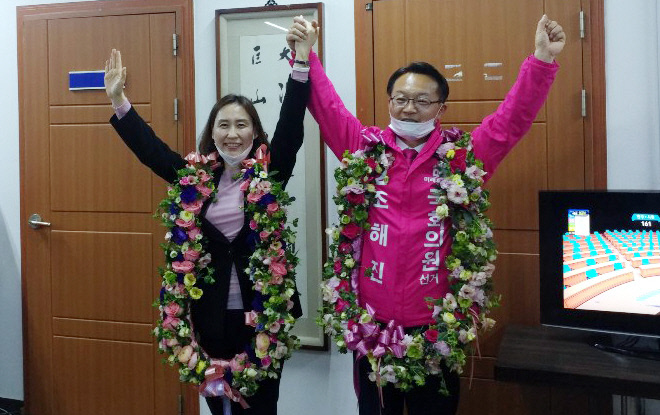 미래통합당 조해진 당선인(오른쪽) 연합뉴스