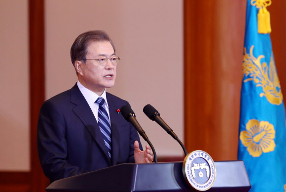 신년사 발표하는 문 대통령 - 문재인 대통령이 7일 청와대에서 신년사를 발표하고 있다. 2020.1.7 연합뉴스