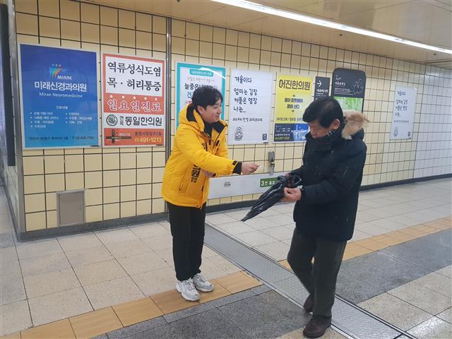 정의당 김지수(26) 서울 중랑갑 예비후보. 신형철 기자 hsdori@seoul.co.kr