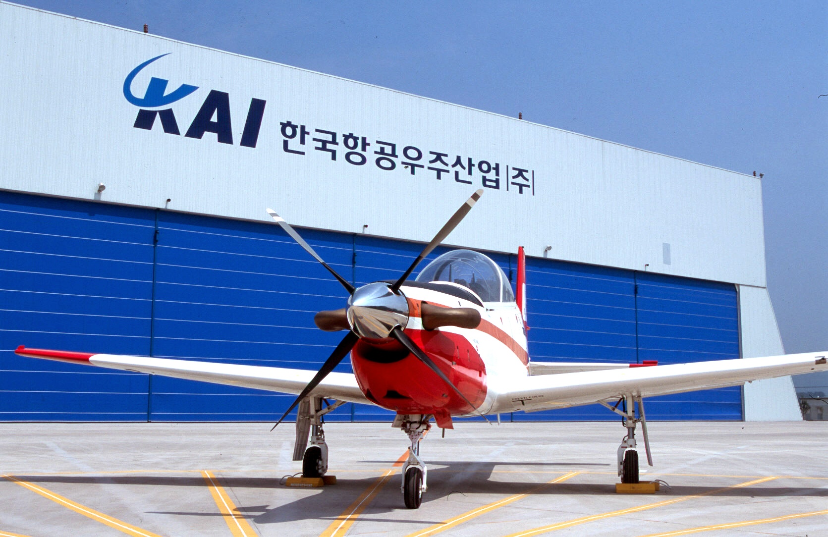KA-1S는 순수 국내 기술로 개발한 최초의 기본훈련기인 KT-1을 기반으로 세네갈 공군의 각종 요구사항을 반영해 만들어졌다 / 사진=한국항공우주산업