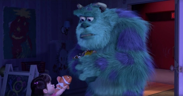 몬스터 주식회사의 한 장면'니모를 찾아서'의 니모가 등장하는 것을 볼 수 있다.​​​​​​​출처:소니픽쳐스 릴리징 월트디즈니 스튜디오스 코리아