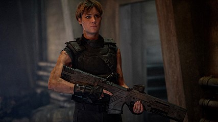 출처 문화뉴스, 터미네이터:다크 페이트 '맥켄지 데이비스' 나이, 키, 인스타, 필모그래피