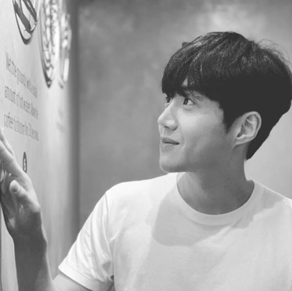 출처: 김선호 인스타그램, 김선호 유령을 잡아라, 문근영 김선호