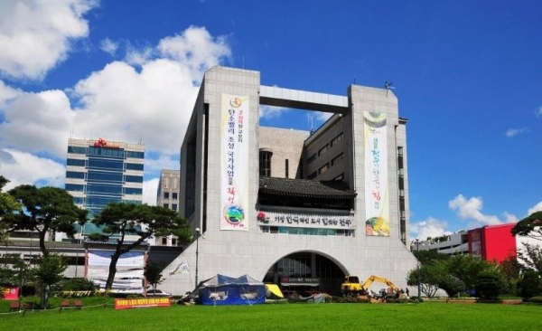 출처 전주시, 경자년 첫 날 '시민의 숲 1963' 구상, 노송광장 자연놀이터 개방