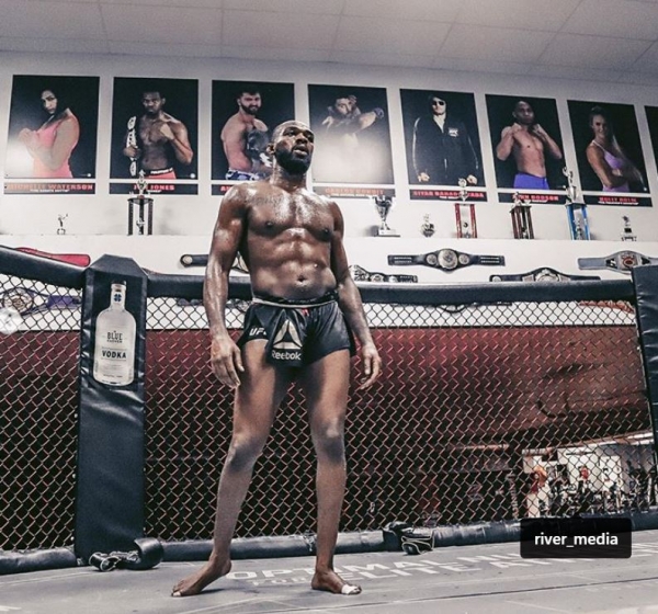 출처 : 존 존스 인스타그램, UFC 247 존 존스VS도미닉 레예스