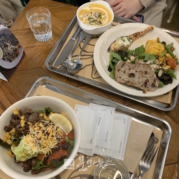 힐사이드테이블