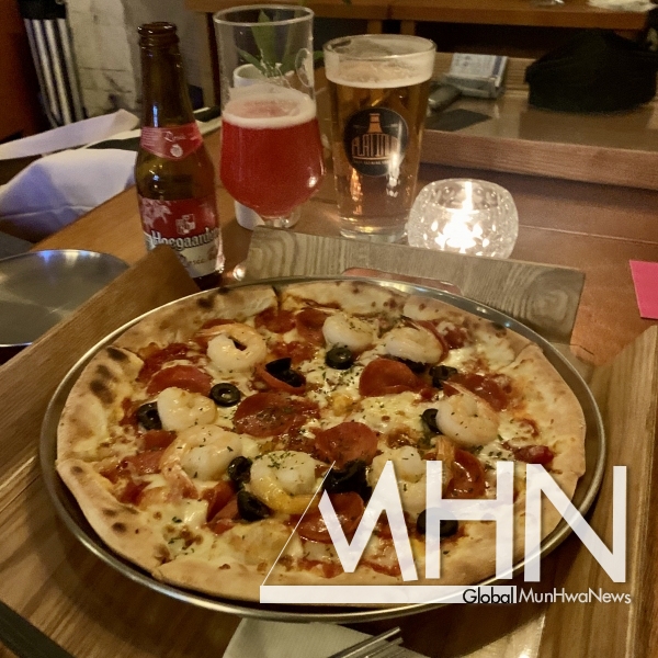 아낙네 그루브 새우 페퍼로니 피자