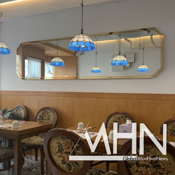 송리단길 롤 맛집 젠 ZEN 내부