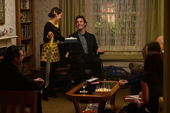 출처 워너브라더스, 영화 미비포유[집에서 볼만한 영화추천] 봄 기운 한 술 더하는 설렘 폭발 로맨스 영화 추천