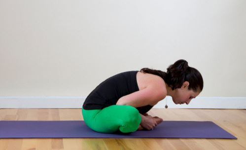 앉아서 허리 늘리기/사진 제공=brunch by 텐바디