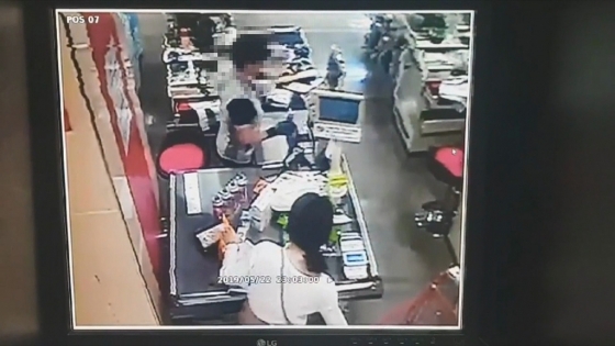 제주 전 남편 살인사건 피의자 고유정(36)이 범행을 사전에 치밀하게 계획한 정황이 드러났다. 9일 제주동부경찰서에 따르면 고유정은 전 남편 A씨(36)를 만나기 3일 전인 5월22일 오후 11시쯤 제주시 한 마트를 찾아 범행에 사용한 도구들을 구입했다./사진=뉴스1