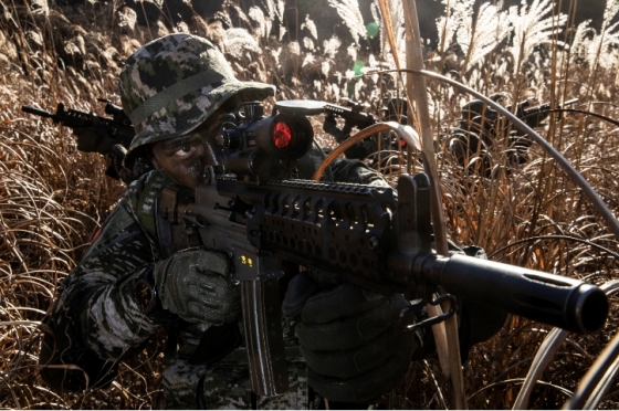 해병대 수색대원들의 훈련 모습 / 사진제공 = 해병대