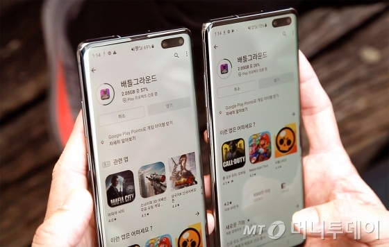 배틀 그라운드 앱을 LTE와 5G에서 다운 받을 경우 두배 가량의 속도 차이가 나는 모습./사진제공=SK텔레콤