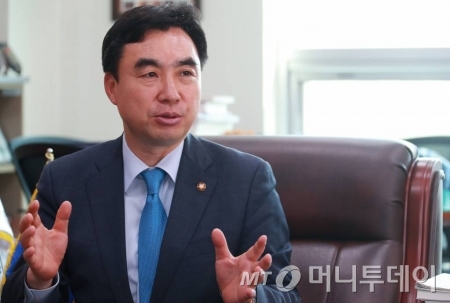 윤관석 더불어민주당 의원/사진= 이동훈 기자