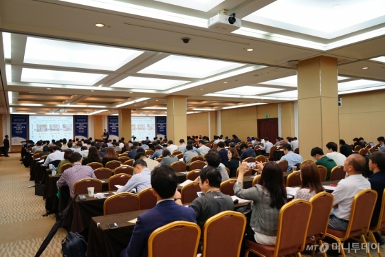 지난해 열린 ‘제2회 스마트공장 베스트 프랙티스 컨퍼런스’ 행사장 전경/사진제공=한국스마트제조산업협회