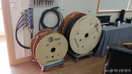 씨티네트웍스가 미국에 납품하는 FTTA(Fiber To The Antenna)용 광통신장비. /사진=김사무엘 기자