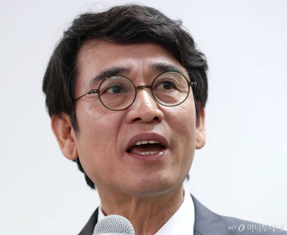 유시민 노무현재단 이사장이 23일 오전 서울 마포구 노무현재단에서 열린 고(故) 노무현 전 대통령 서거 10주기 기자간담회를 갖고 있다. / 사진=홍봉진 기자 honggga@