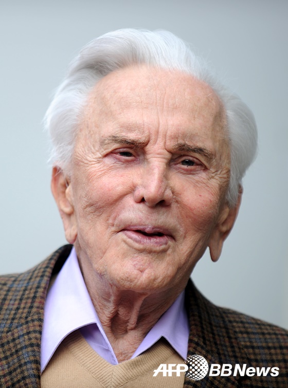 커크 더글러스 /AFPBBNews=뉴스1<br>