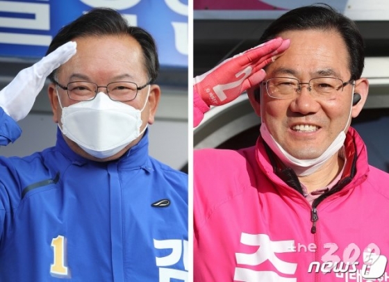 (대구=뉴스1) 공정식 기자 = 4.15총선을 하루 앞둔 14일 오전 김부겸 더불어민주당 대구 수성갑 후보(왼쪽)와 주호영 미래통합당 대구 수성갑 후보가 각각 대구 수성구 만촌네거리와 황금네거리에서 총선 필승을 다짐하고 있다. 2020.4.14/뉴스1