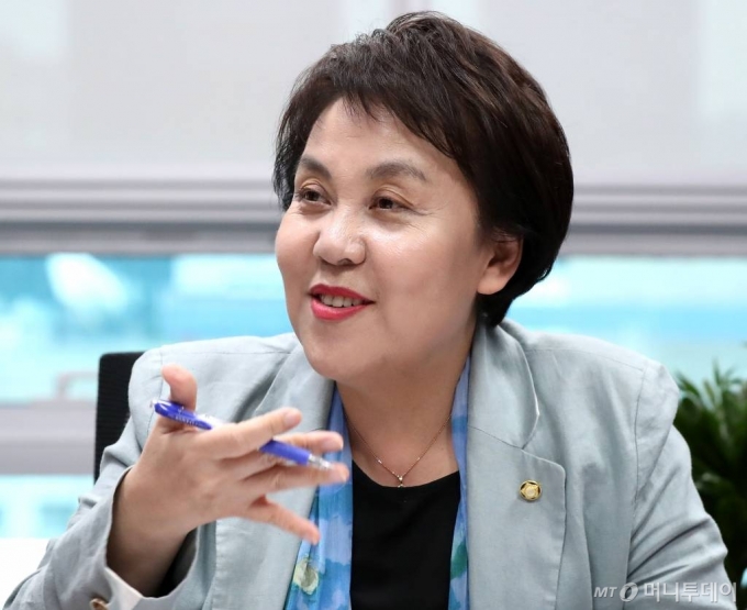 23일 국회에서 정춘숙 민주당 의원 인터뷰 / 사진=홍봉진기자 honggga@
