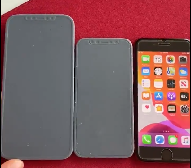 (왼쪽부터)6.7인치 아이폰12 프로 맥스, 5.4인치 아이폰 12, 4.7인치 아이폰 SE(2세대) 크기 비교. /사진=에브리씽애플프로