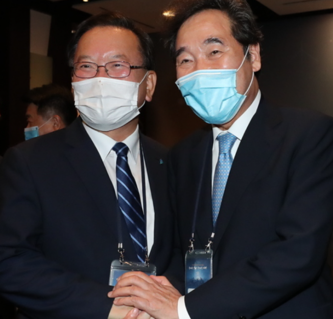 김부겸 민주당 전 의원(왼쪽)과 이낙연 민주당 의원/사진=뉴스1