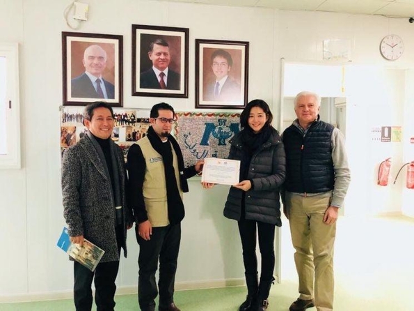 티앤씨재단 페이스북 공식 계정에 올라온 김희영 이사장(오른쪽 두 번째) 사진. /공유경제신문 제공