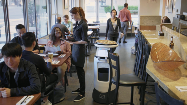 서빙 로봇 ‘페니' 실제 활용 영상. /베어로보틱스 유튜브 캡처