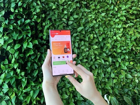 롯데쇼핑은 28일 롯데그룹 통합 온라인몰 ‘롯데온’을 출범한다. /롯데쇼핑 제공