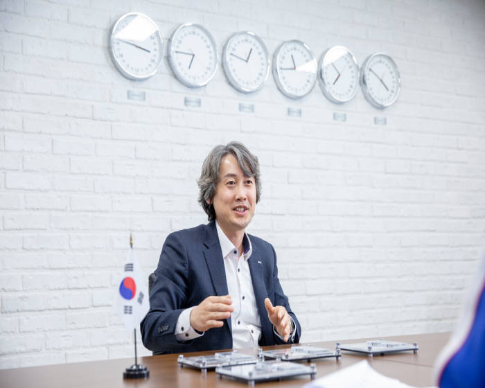 강상도 엠피닉스 대표는 “특화된 광학설계와 제조기술을 바탕으로 고객에게 양질의 제품과 서비스를 제공하겠다”고 말했다.