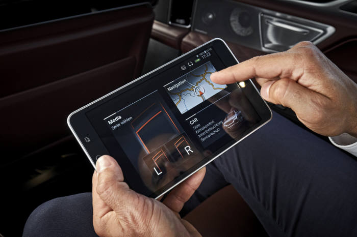 BMW 뉴 7시리즈 터치 커맨드.