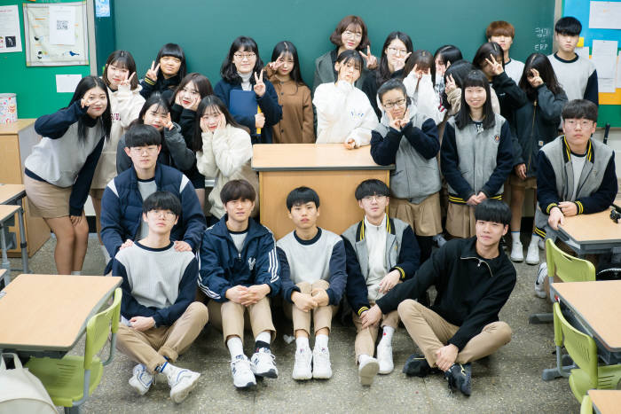 강원 정선정보고등학교는 취업중심 거점특성화고교로 높은 취업률을 자랑한다.