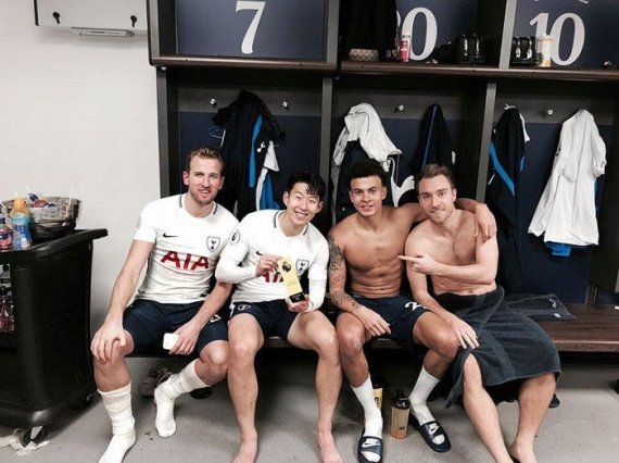 ▲ 토트넘의 DESK 라인 (왼쪽부터 해리 케인, 손흥민, 델레 알리, 크리스티안 에릭센) / 사진 = 손흥민 인스타그램