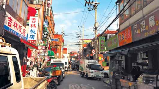 서울 영등포구 대림동의 중국인 거리. 법무부에 따르면 지난해 말 기준 한국에 체류 중인 중국인의 수는 107만566명이다. / 사진=fnDB