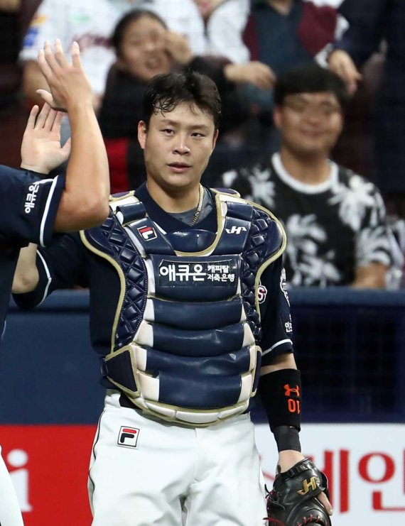 두산의 한국시리즈 우승을 이끈 포수 박세혁. 뉴시스