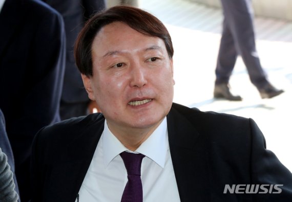 지난달 20일 오후 광주고검·광주지검을 방문한 윤석열 검찰총장. 사진=뉴시스