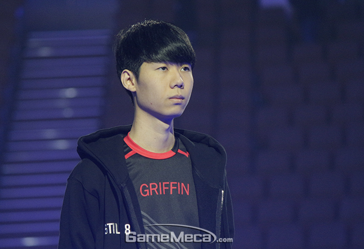 ▲ 경기 전에도 촬영 열기가 뜨겁다 (사진: 게임메카 촬영)