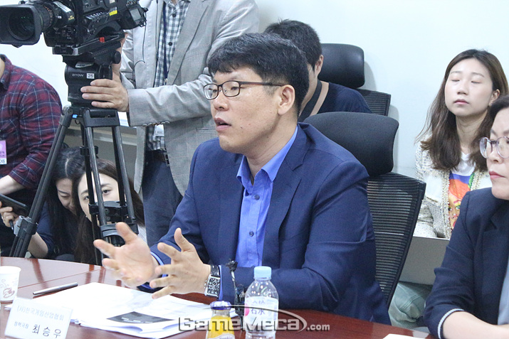 ▲ 한국게임산업협회 최승우 정책국장 (사진: 게임메카 촬영)