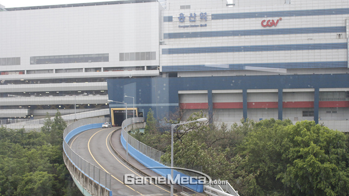 ▲ 판매 순위에 5월 신작이 가득찼지만, 마냥 좋은 것은 아니었다 (사진: 게임메카 촬영);