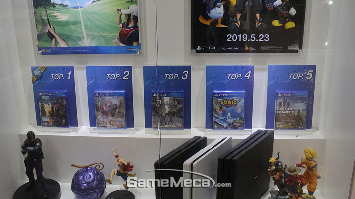 ▲ 5월 기대작으로 물망에 올랐던 두 타이틀이지만, 반향을 일으키지 못했다 (사진: 게임메카 촬영);