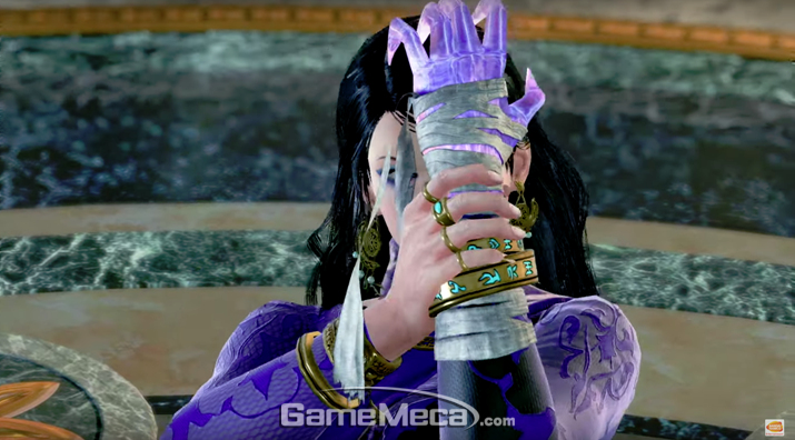 ▲ 왼손에 흑염룡이 아닌 '철권 6' 보스 아자젤을 봉인하고 있다 (사진: 공식 영상 갈무리)