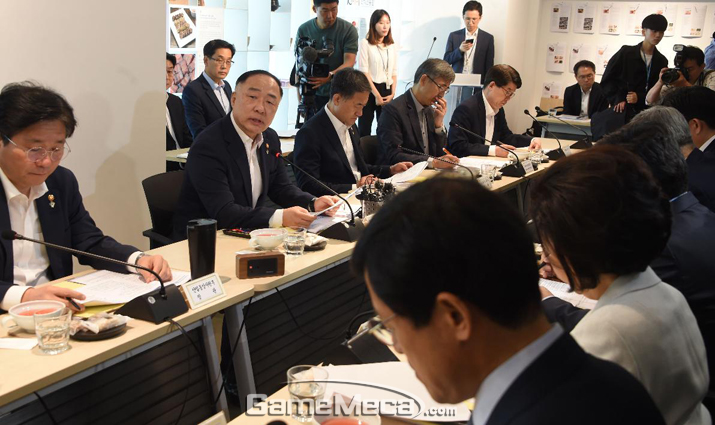 ▲ 국내 모바일게임 시장에서 구글, 애플 비중은 90%에 가깝다 (자료제공: 아이지에이웍스)