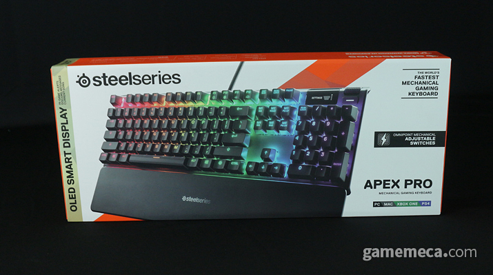 ▲ 키감도 조절 가능한 기계식 키보드 '에이펙스 프로' (사진: 게임메카 촬영)