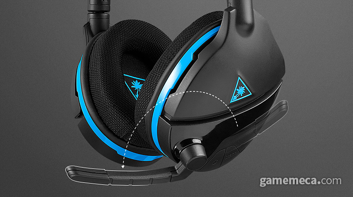 ▲ 마이크를 살짝 올리면 음소거된다 (사진출처: 제품 공식 웹페이지)