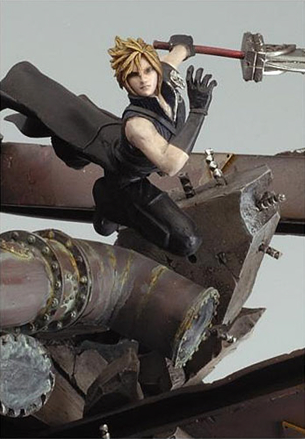 ▲ 스퀘어에닉스 FF7 AC 레진 피규어. 2006년 출시된 영화 어드벤트 칠드런(AC)의 클라우드로, 그래픽에 맞춘 외모향상이 이루어졌다 (사진출처: 아미아미 홈페이지)