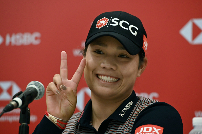 Ariya Jutanugarn of Thailand attends a press conference ahead of the HSBC Women's World Championship 2019 at Sentosa Golf Club in Singapore on Febraury 26, 2019. (Photo by Roslan RAHMAN / AFP)