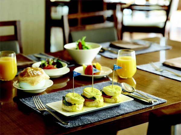 힐튼의 시그니처인 에그베네딕트 계란요리. [사진 제공 = 힐튼 호텔]