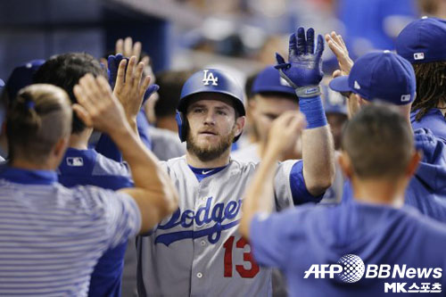 먼시는 역전 스리런 홈런을 때렸다. 사진=ⓒAFPBBNews = News1